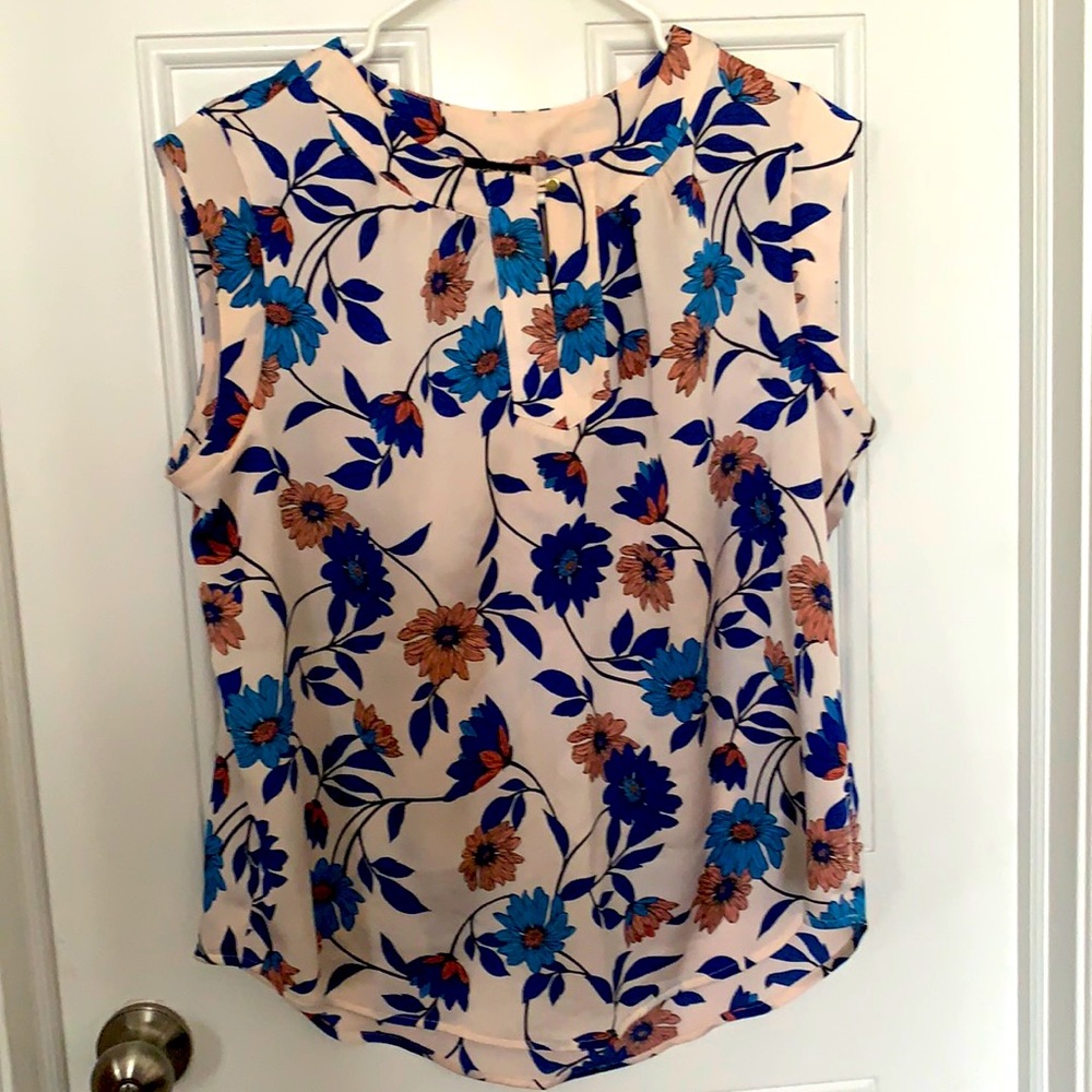 Liz Claiborne Floral sleeveless blouse